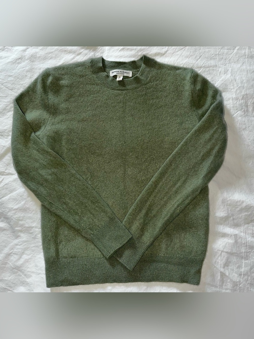 BANANA REPUBLIC LIGHTWEIGHT CASHMERE CREW-NECK SWEATER- XS